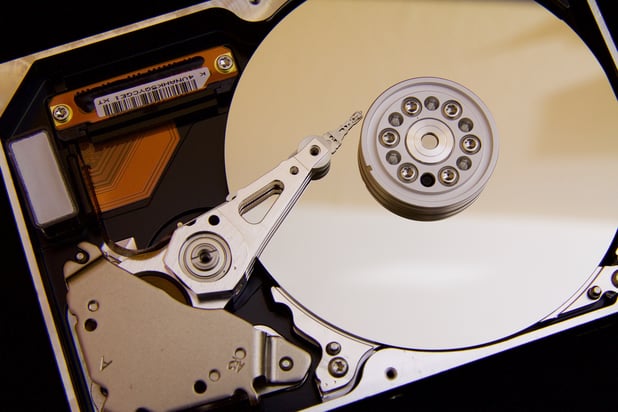 ¿Puede una entidad negarse a facilitar los datos a un interesado que ha ejercitado su derecho de acceso?